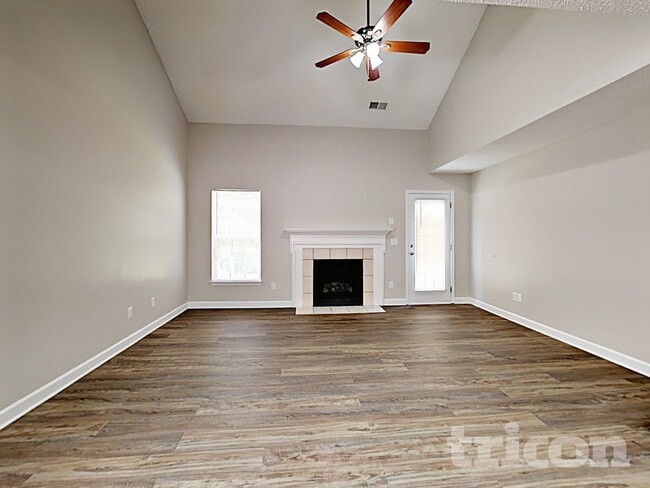 Foto del edificio - 2527 Captains Watch Rd NE