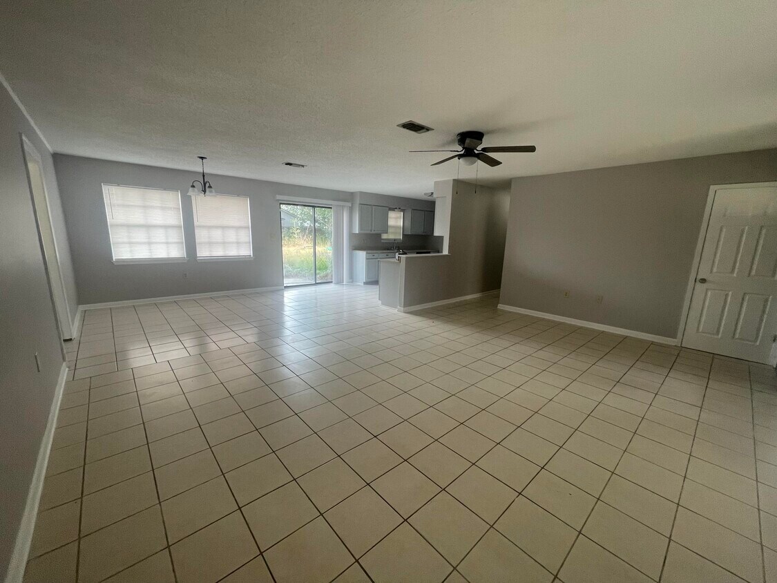 319 Ln, Mary Esther, FL 32569 House Rental in Mary Esther, FL