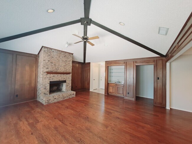 Building Photo - 3917 St Christopher Ln