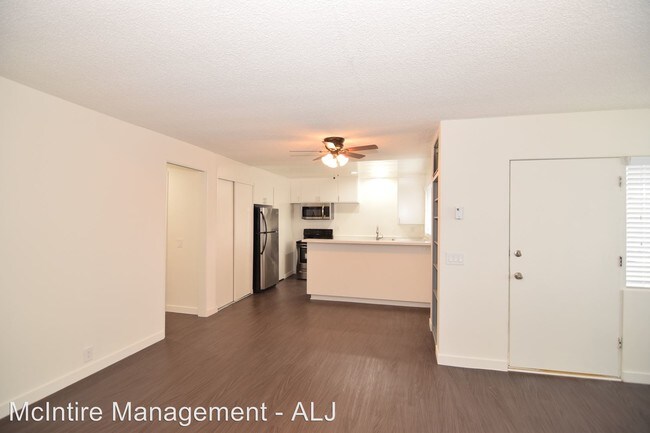 Foto del edificio - 311 S Primrose Ave