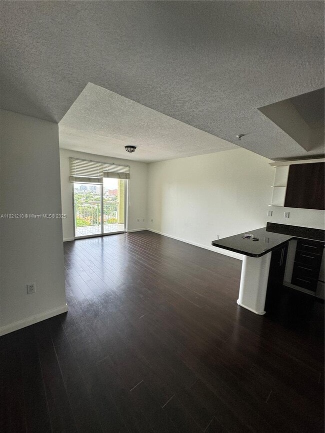 Building Photo - 3500 Coral Wy