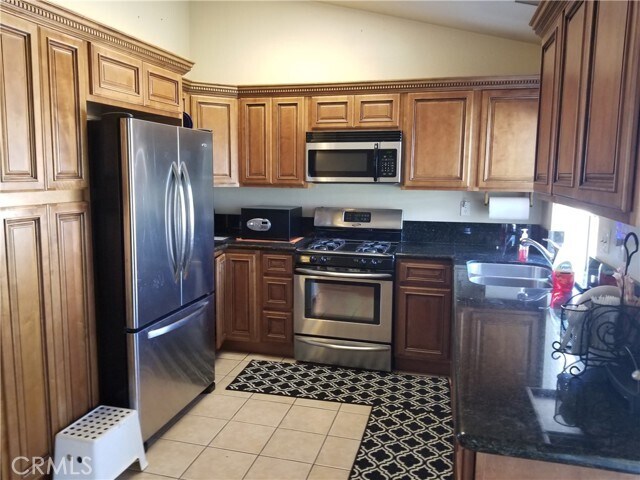 Building Photo - 25420 Sheffield Ln