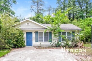 Building Photo - 2943 Pebblebrook Dr