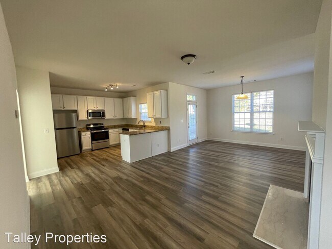 Building Photo - 4 br, 2.5 bath House - 10337 Montrose Drive