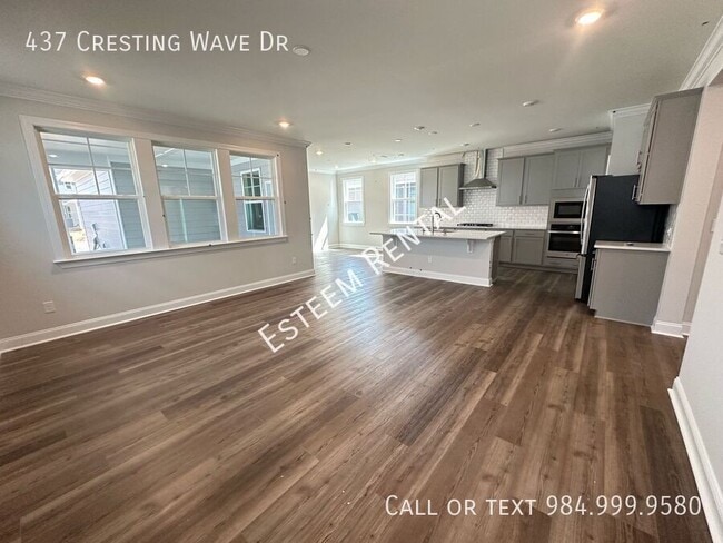 Building Photo - 437 Cresting Wave Dr