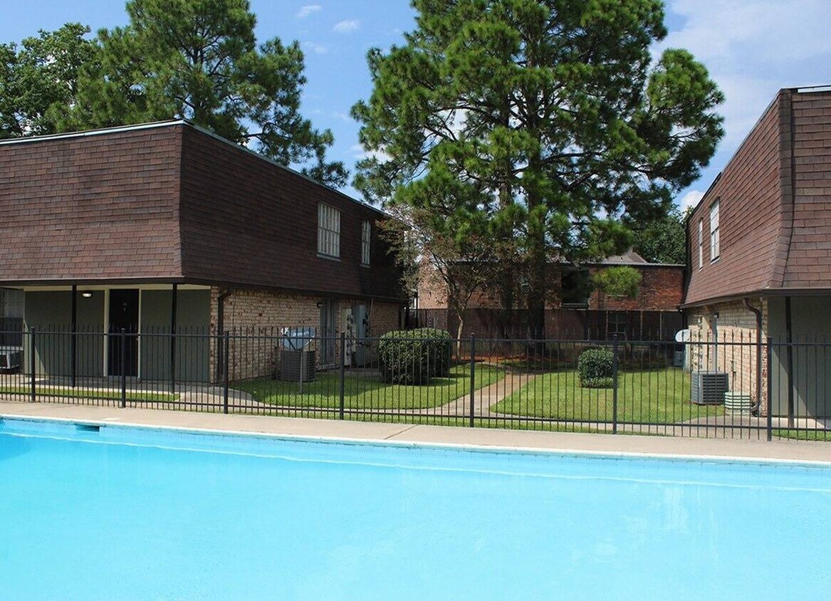 Copper Ridge 2080 N Lobdell Ave Baton Rouge, LA