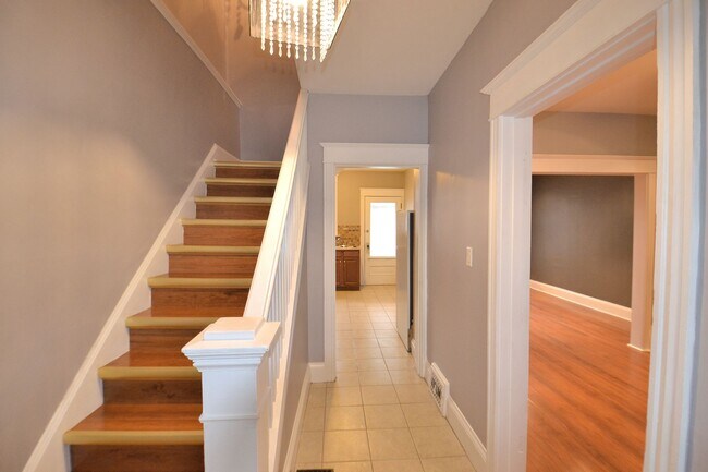 Photo du bâtiment - 102 Belmont Av