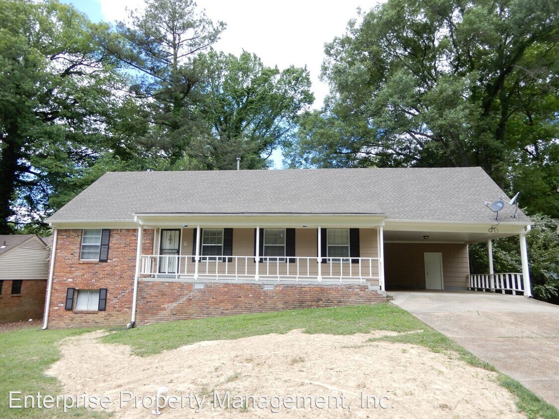 Primary Photo - 4 br, 2.5 bath House - 3185 Joslyn Street