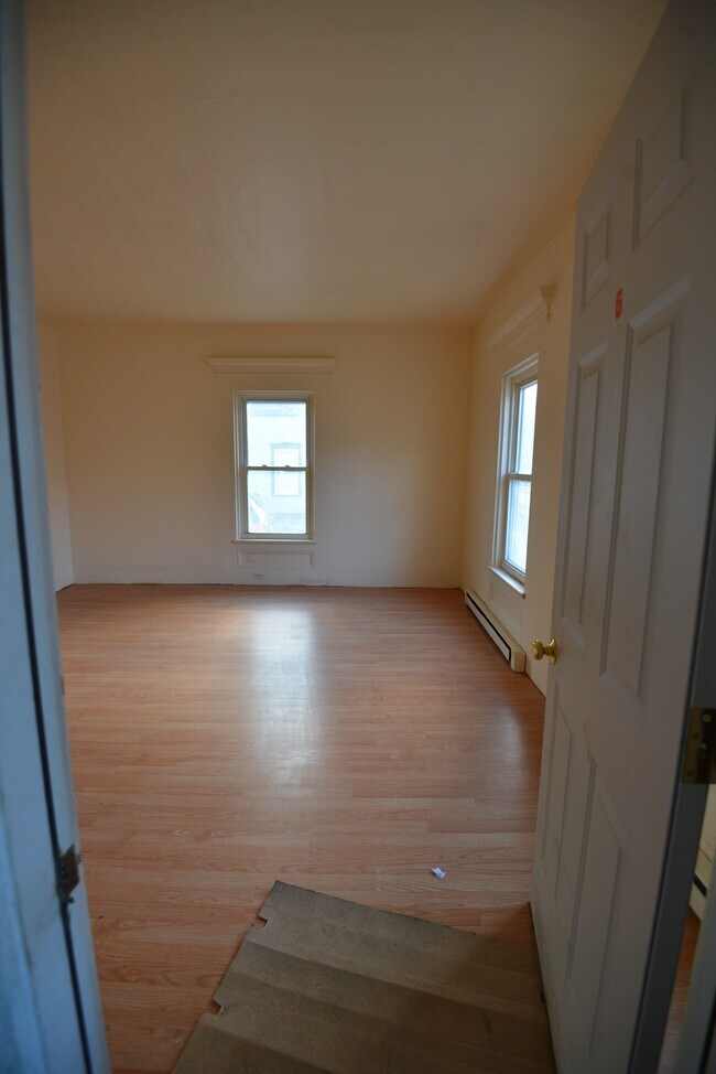 Foto del edificio - Johnson Village Apartments, LLC
