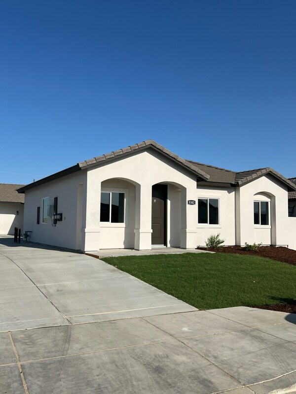 Foto principal - 5306 Hawkwatch Ln