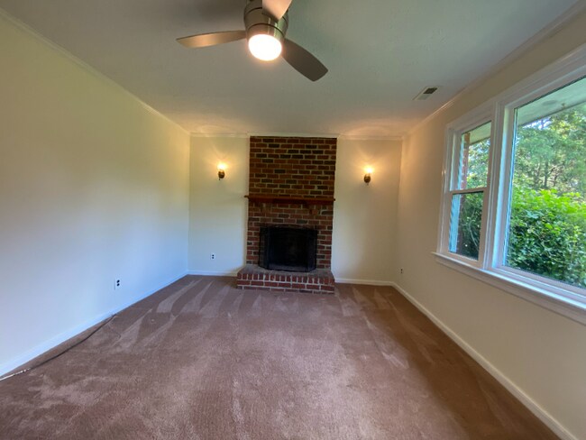 Foto del edificio - 1599 Early St