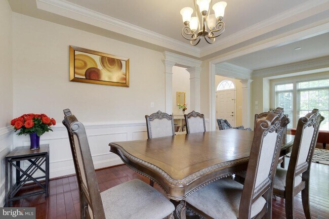 Foto del edificio - 26030 Blackberry Knoll Ct