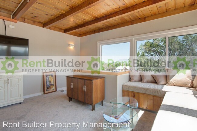 Foto del edificio - 1 br, 1 bath House - 1308 Ridgecrest Dr. S...