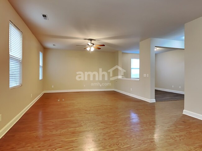 Building Photo - 306 Duck Pond Lane