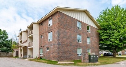 Building Photo - Fox Court Apartments
