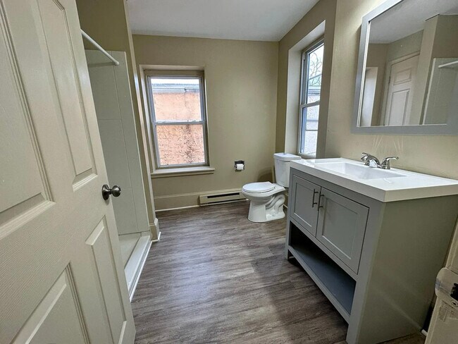 Foto del edificio - 331 Rose St