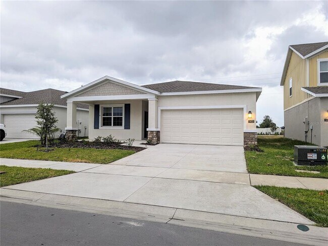 Building Photo - 1433 Deepwater Cir