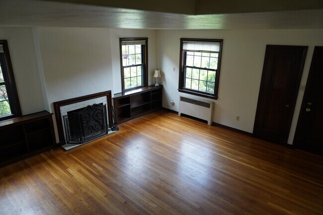 Building Photo - 532 Lansdale Pl