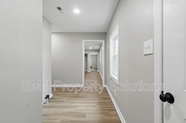 Building Photo - 7734 U.S. 29 - 7