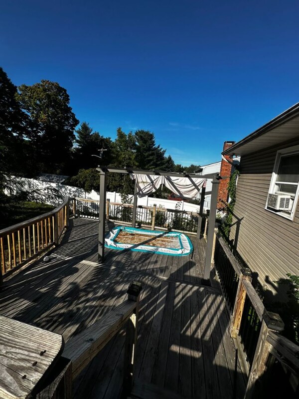 Building Photo - 1 Pearsall Dr
