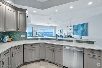 Building Photo - 263 Barefoot Beach Blvd