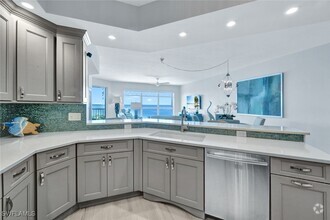 Building Photo - 263 Barefoot Beach Blvd