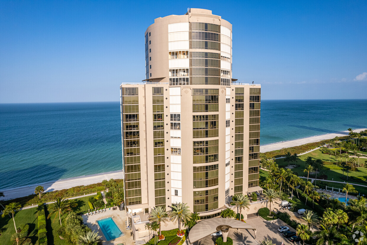4351 Gulf Shore Blvd - Le Rivage Condominium Complex