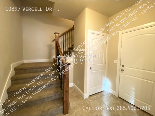 Building Photo - 10897 Vercelli Dr