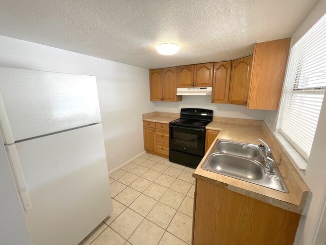 Building Photo - 2216 Flamingo Blvd
