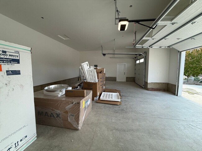 Building Photo - Newly Built Home in Birch Bay Village!
