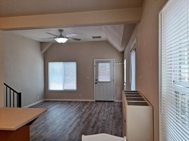 Foto del edificio - 3124 Sheridan St