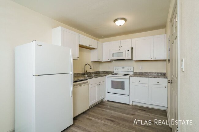 Building Photo - 2107 Preuss Rd