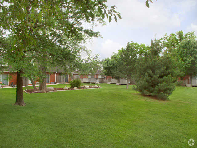 Patio - Village Park at Eastborough
