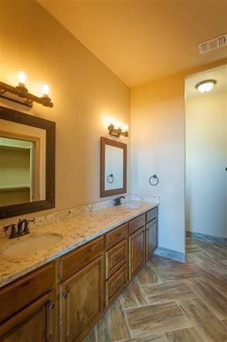 Building Photo - 3 br, 2 bath House - 1 Fairway Court (011)