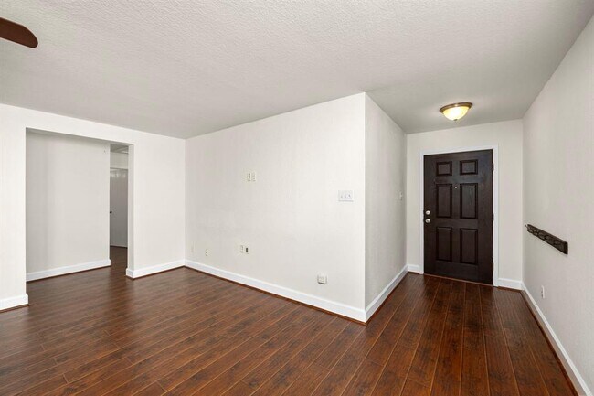 Foto del edificio - 18119 Waverly Hollow Ln