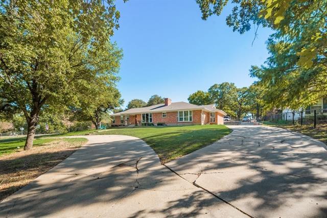 Building Photo - 1107 Shady Oaks Cir