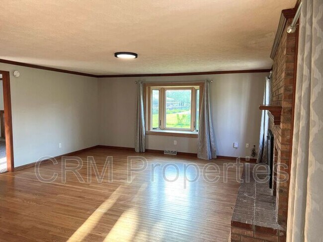 Building Photo - 13203 Chevy Chase Dr