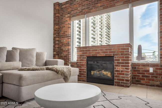 Foto del edificio - 2302 N Central Ave