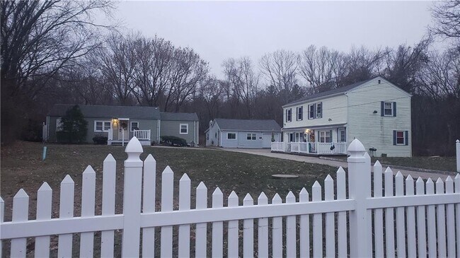 Foto del edificio - 764 Greenville Ave