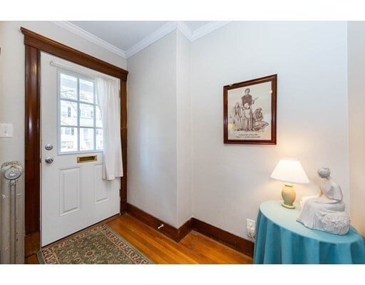 Foto principal - 9 Revere St
