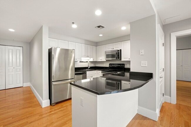 Foto del edificio - 1387 Washington St