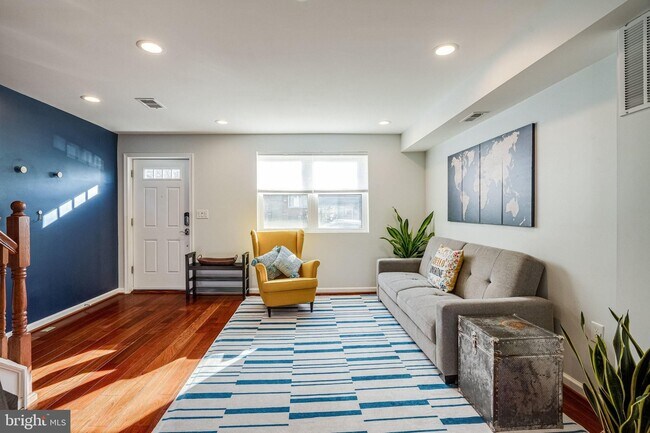Foto del edificio - 4214 Gault Pl NE