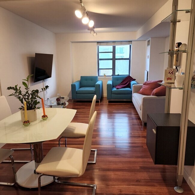 Foto del edificio - 170 Tremont St