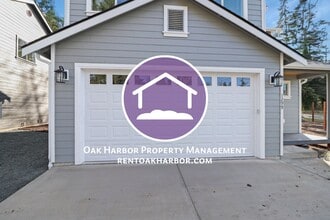 Building Photo - 1299 Russell Dr