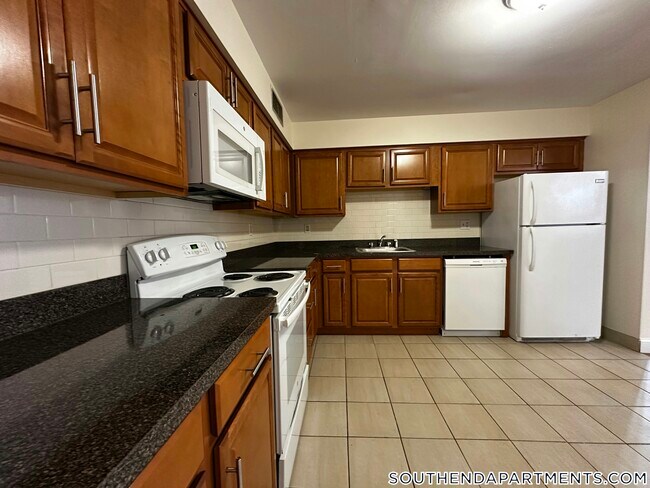 Foto del edificio - 801 Tremont St