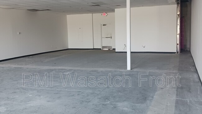 Foto del edificio - 2836 S 5600 W