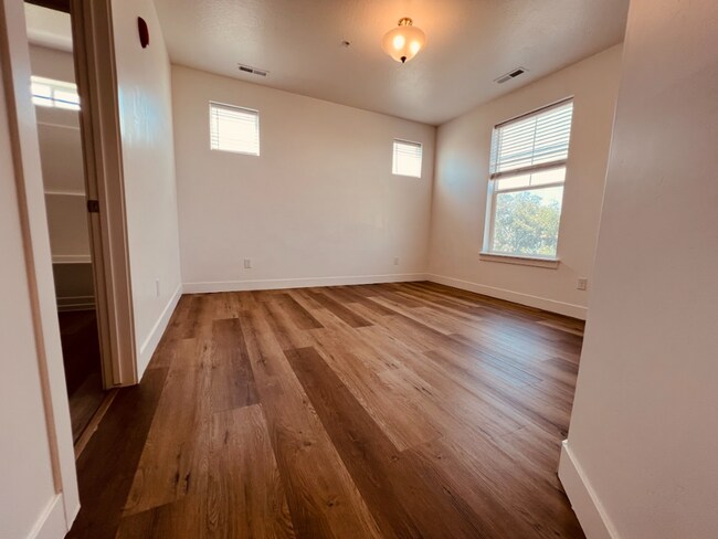 Foto del edificio - Your Vineyard Home – 3?Bed, 2?Bath Condo