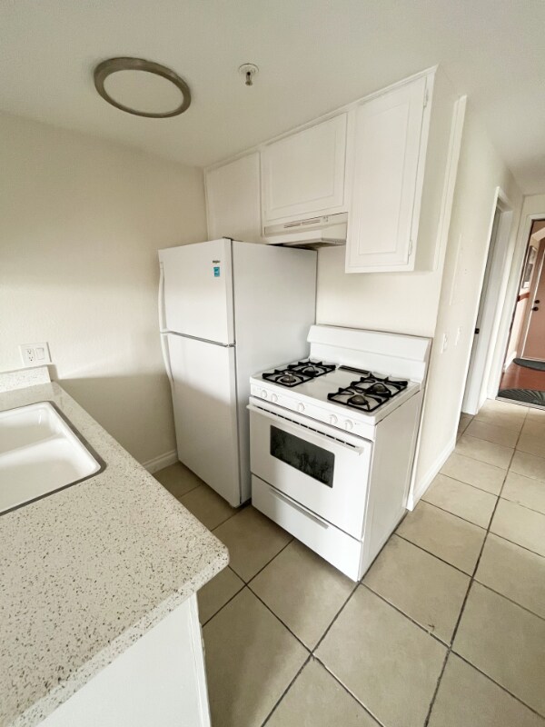 Photo - 101 W Canada Apartment