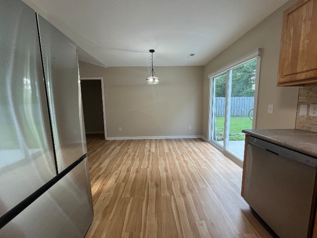 Building Photo - 114 Belvedere Dr