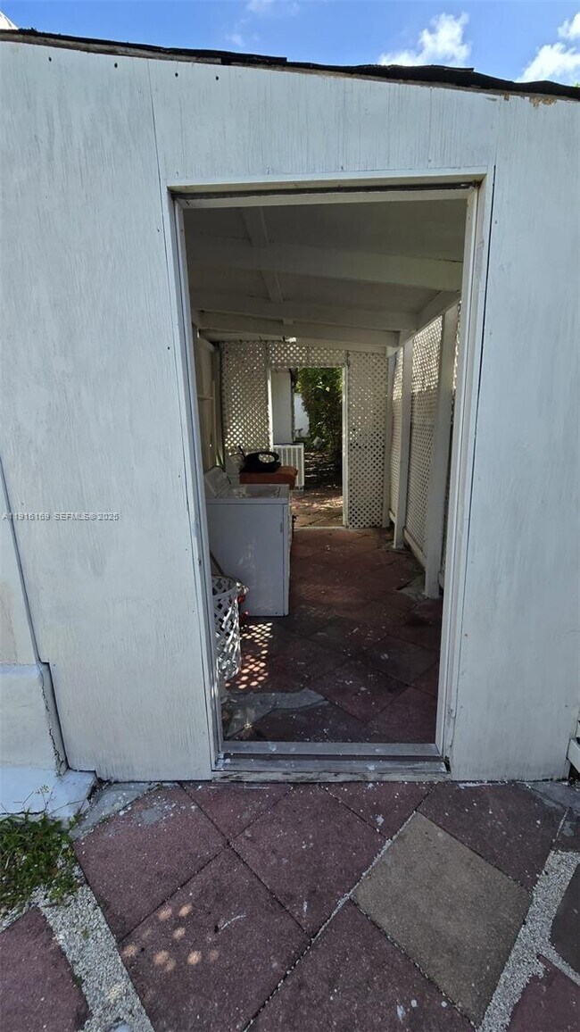 Foto del edificio - 1901 SW 2nd Ave